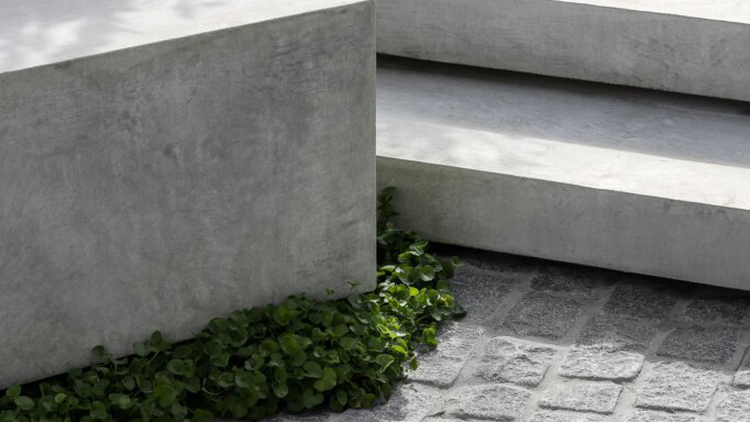 Concrete stairs and walls in contemporary landscape design